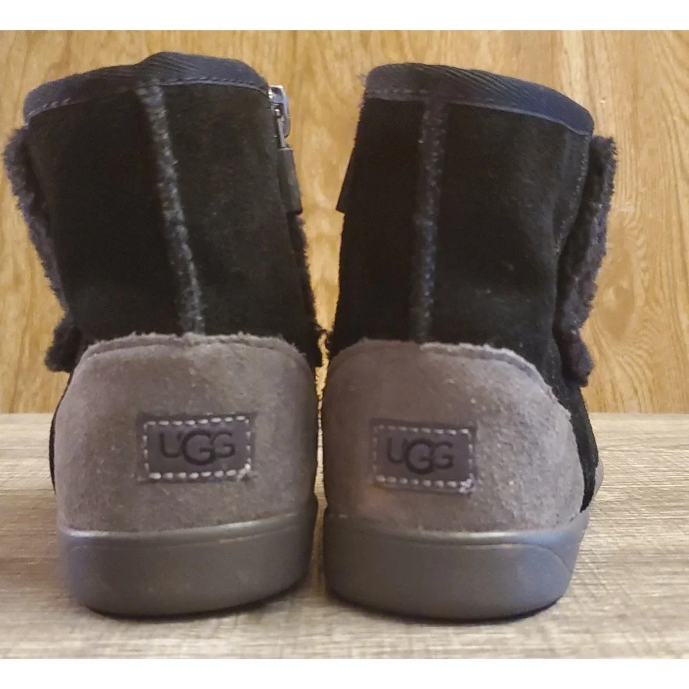 UGG Classic Koala Stuffie Boots Youth Size 10‎ Black